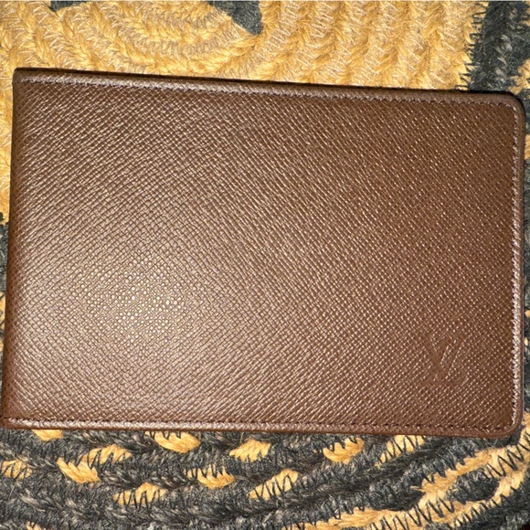 Louis Vuitton Tyga Cardholder - Picture 1 of 7